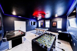 Spielezimmer