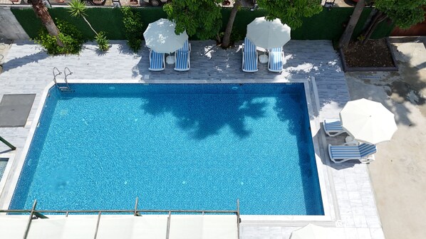 Piscina infinita