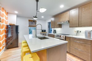 Kitchen | Free WiFi | Central A/C & Heat