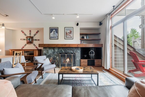 Living area: Wood burning fireplace