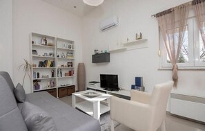 Living room 1
