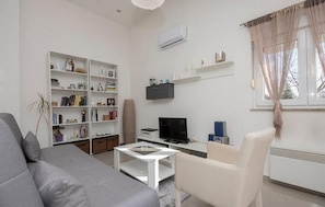 Living room 1