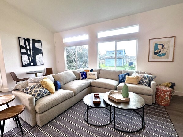 Living Room (1)