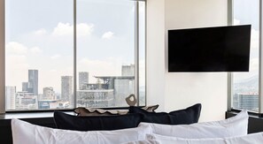 El mobiliario, la decoración y los servicios pueden variar ligeramente.