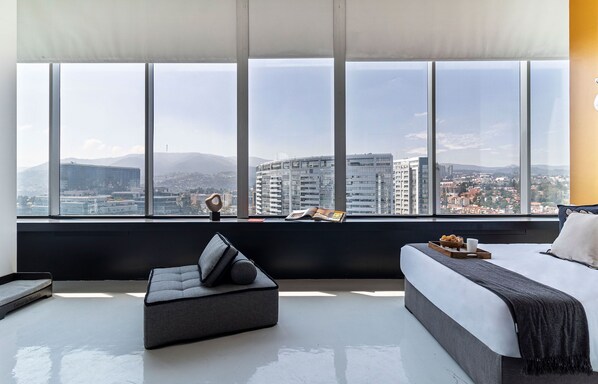 El mobiliario, la decoración y los servicios pueden variar ligeramente.