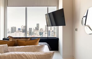 El mobiliario, la decoración y los servicios pueden variar ligeramente.