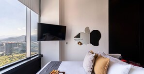 El mobiliario, la decoración y los servicios pueden variar ligeramente.