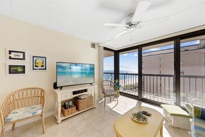 Breath taking views straight from the comfy couch!