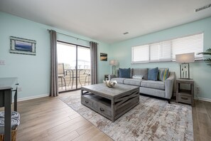 64 Cross Creek Rd-Unit 8-LoRes-20
