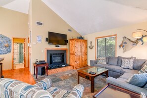 Top Level Living Area
