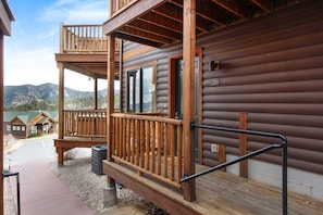 Enter into your mountain retreat.