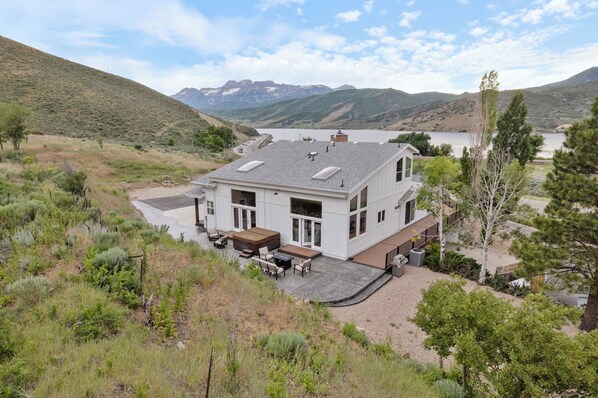 Stunning Mountain Views near Deer Creek. Virtual Tour: https://bit.ly/3VDqNef