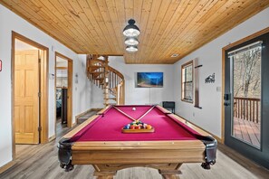 7 foot slate pool table is ready to challenge your family and friends.