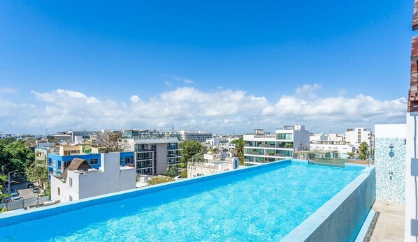 This roof pool is one of the best around!