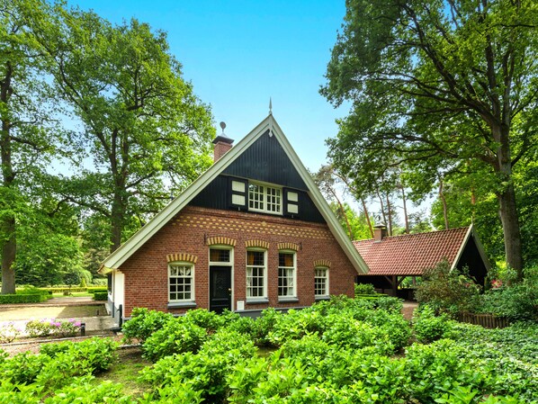 Holiday Home Exterior [summer]