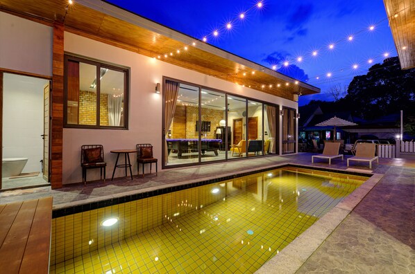 Pool