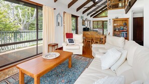Loungeroom