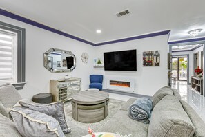 Living Room | Electric Fireplace | Flat-Screen TV | Central A/C & Heating