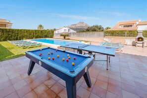 Villa Nogal image