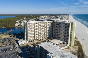 Pinnacle Port