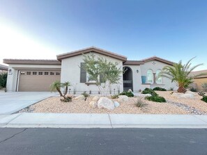 Front of Home, 2 car garage