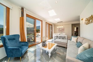 Villa Drogarati Retreat image