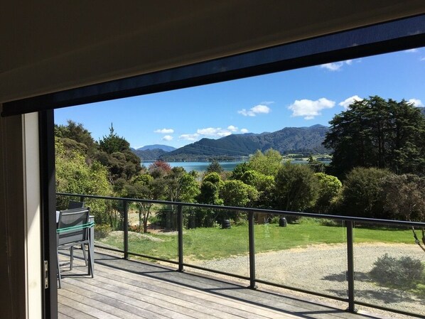 Lounge and front deck
