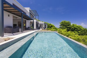 Villa Lala Land , location de villa 5 chambres à la Martinique avec piscine 