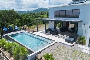Villa Lala Land , location de villa 5 chambres à la Martinique avec piscine 