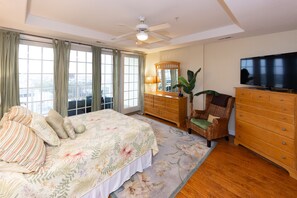 Queen Primary Bedroom