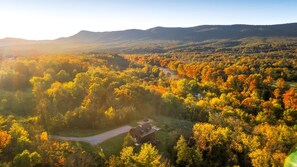 Experience the enchanting fall foliage of the Shenandoah Valley!