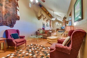 Living Room | Flat-Screen TV | Electric Fireplace | Pool Table | 1st Floor
