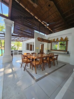 Outdoor dining