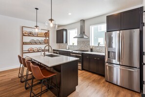 Fully stocked kitchen including spices, variety of pans, everything you need!