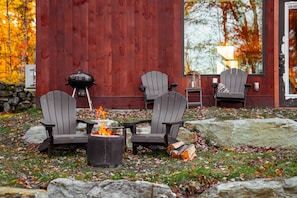 Private fire pit and grill