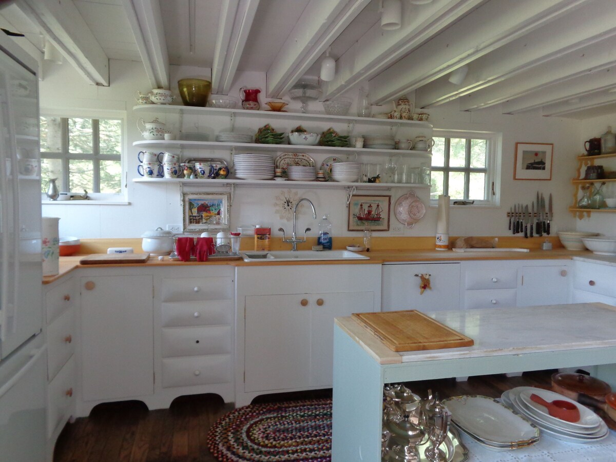 Guesthouse on Historic Saltwater Farm