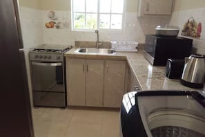 ...PROPERTY VIDEOS ON TIKTOK @MIRANDO_PLACE_JAMAICA