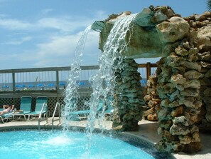 Gorgeous water features at the Tower 2 pool