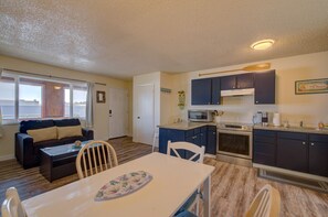 4 Kitchen