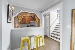 Wet bar