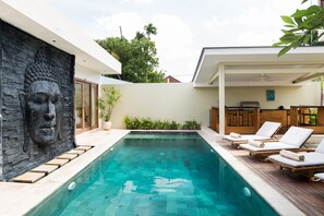 Private pool