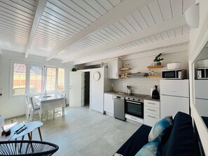 Main room2
