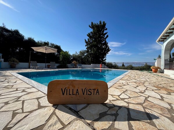 Villa Vista Welcome Pool