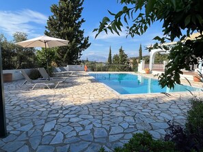 Villa Vista Pool