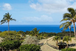 Expansive views of the Pacific ocean