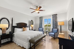 Comfy King bed with bedside lighting & Juliette balcony