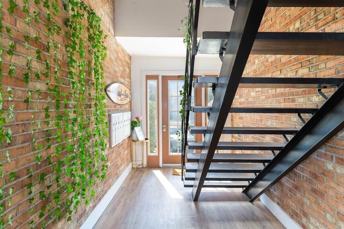 Steps to the Beach, Coastal Comfort Suite