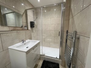 Modern Bathroom