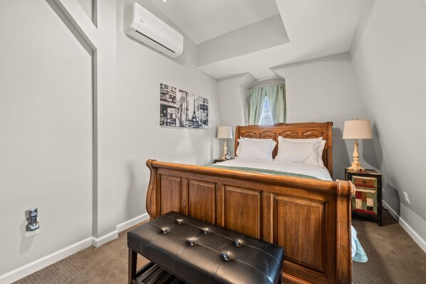 Queen bedroom