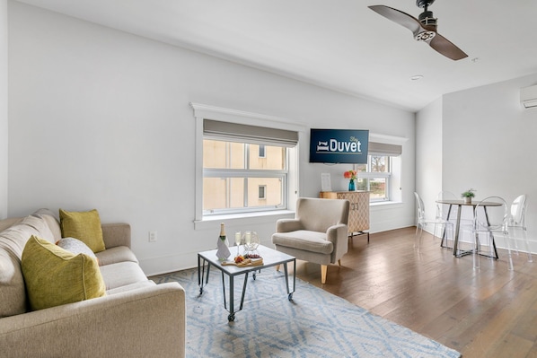 Drayton Suite | In the Heart of King Street!